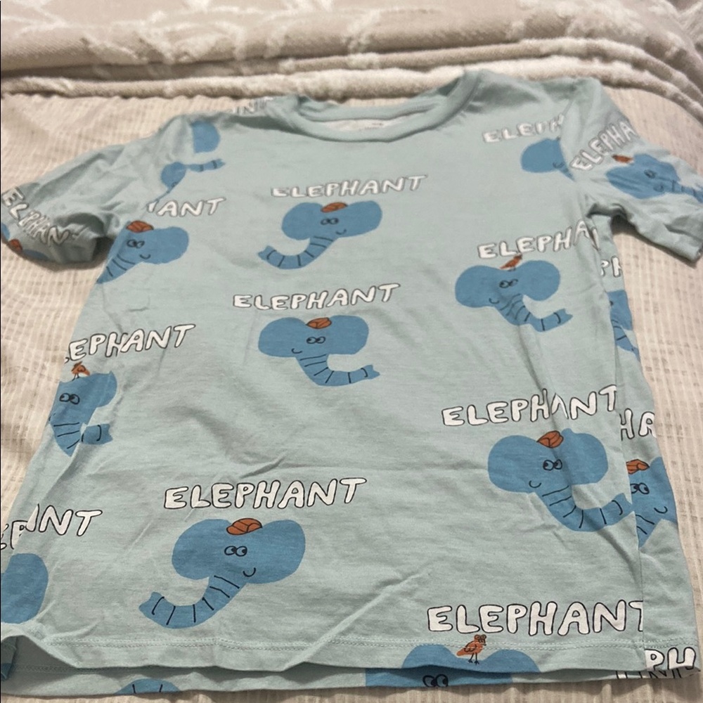 🟢10x$20 boys H&M Light Blue T-Shirt